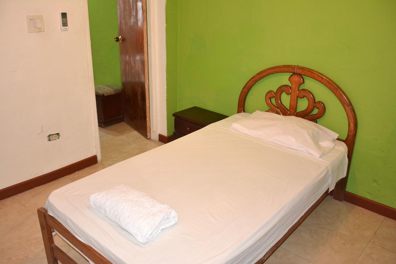 Hotel Posada Valerie Archibolds Esterno foto