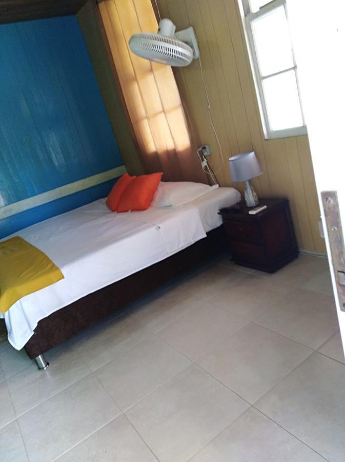 Hotel Posada Valerie Archibolds Esterno foto